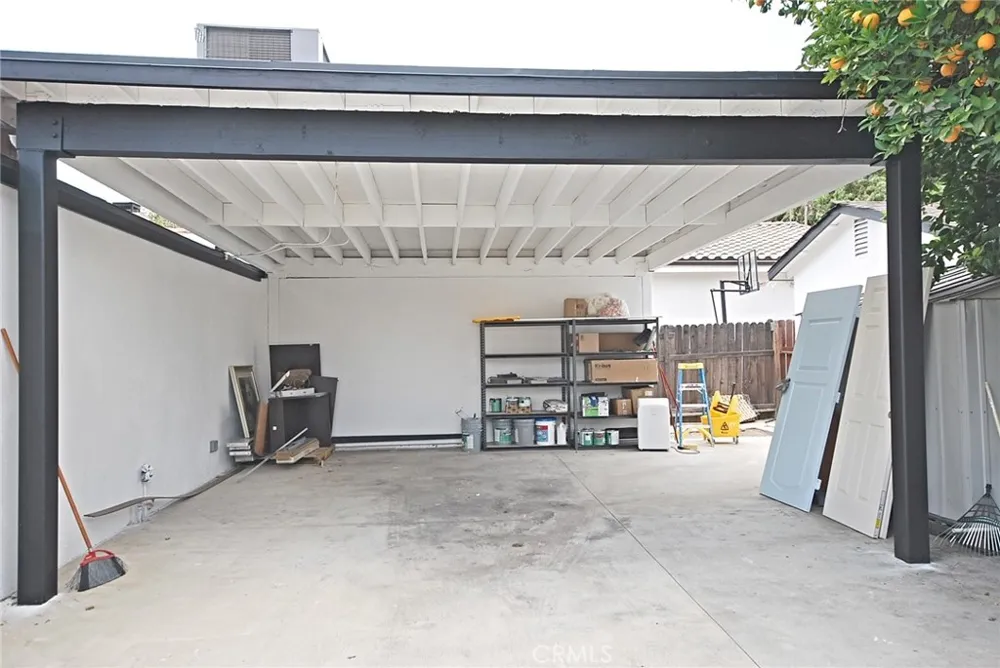 17339 Los Alimos Street Granada Hills, CA 91344