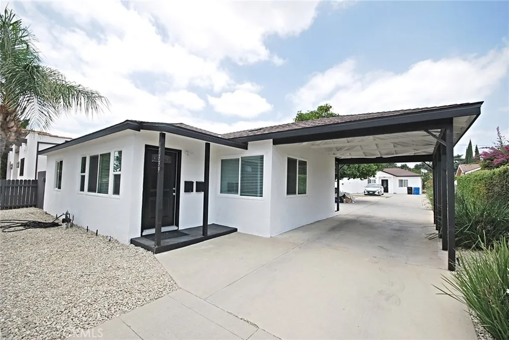 17339 Los Alimos Street Granada Hills, CA 91344