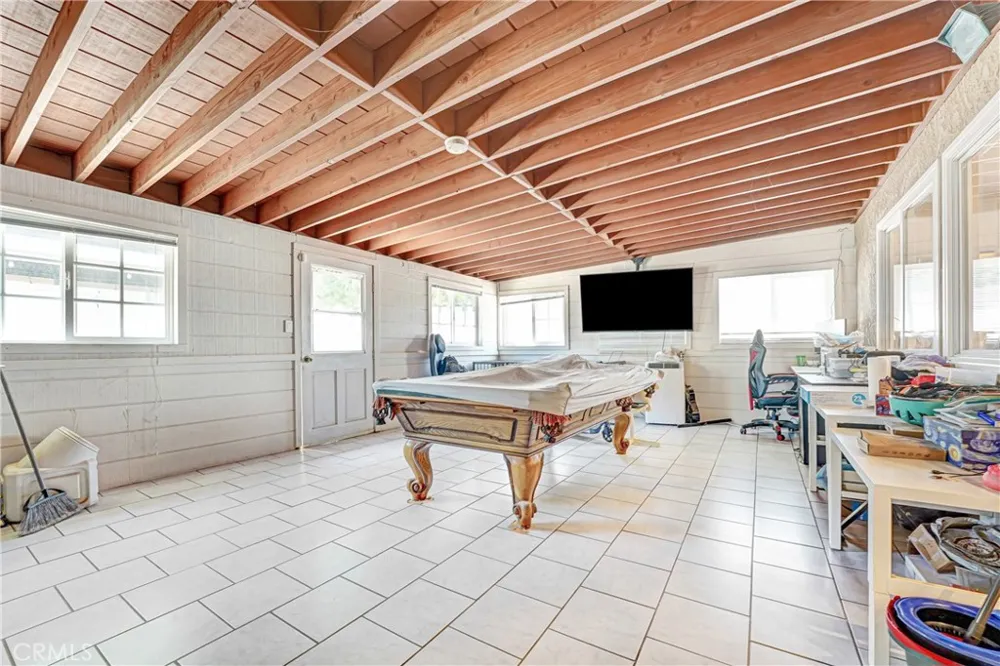 28038 Lakehurst Canyon Country, CA 91351