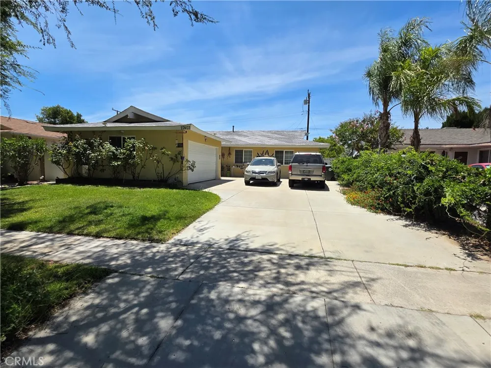 27403 Arriola Saugus, CA 91350