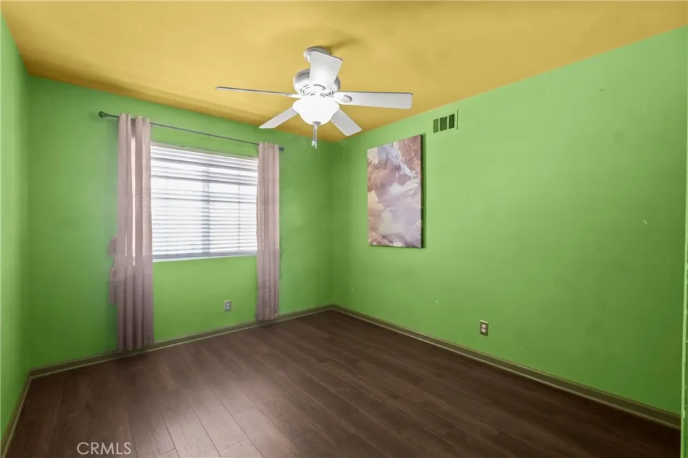 27403 Arriola Saugus, CA 91350