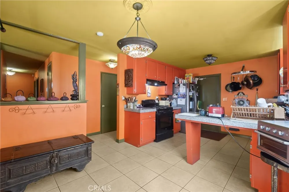 27403 Arriola Saugus, CA 91350