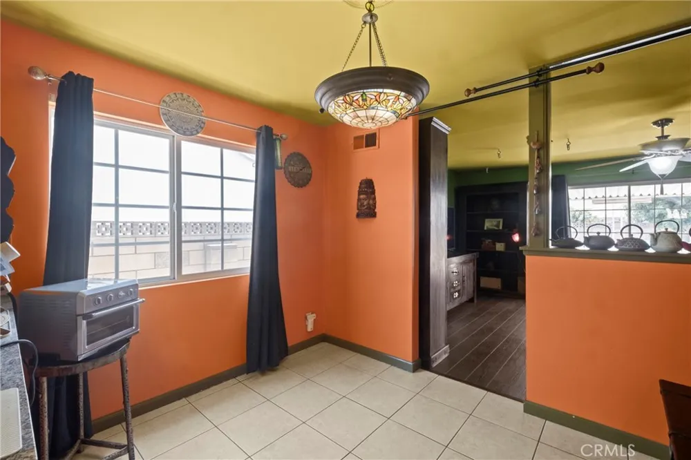 27403 Arriola Saugus, CA 91350