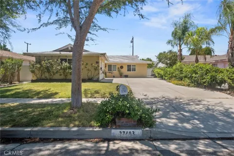 27403 Arriola