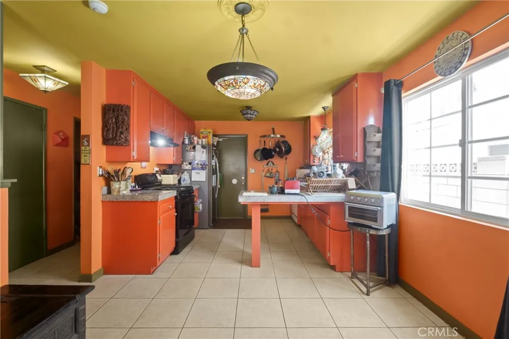 27403 Arriola Saugus, CA 91350