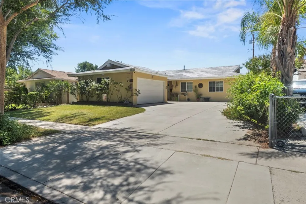 27403 Arriola Saugus, CA 91350