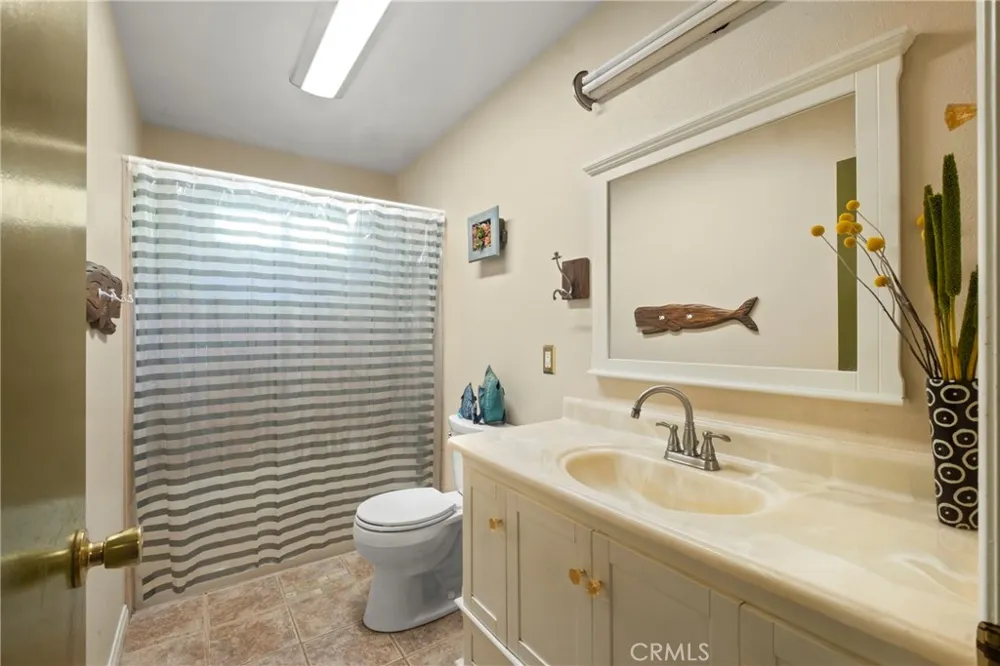 27403 Arriola Saugus, CA 91350