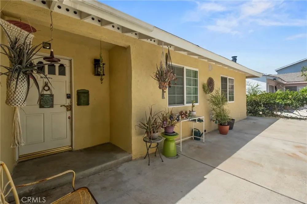 27403 Arriola Saugus, CA 91350