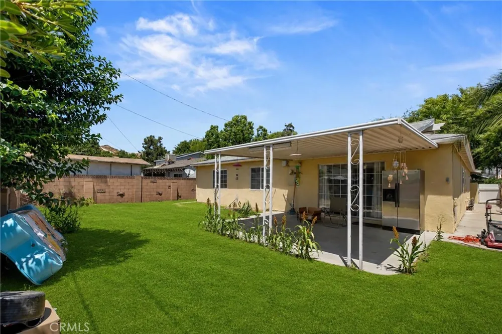 27403 Arriola Saugus, CA 91350