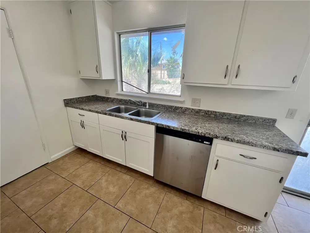 5884 Bagley Avenue 29 Palms, CA 92277