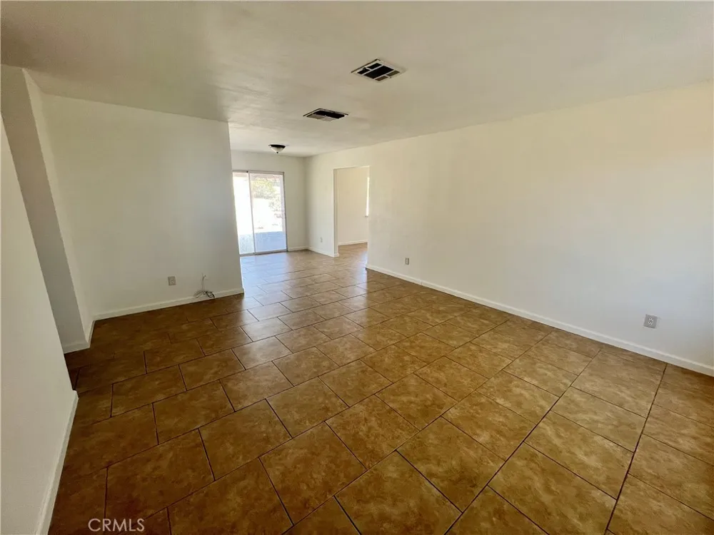 5884 Bagley Avenue 29 Palms, CA 92277