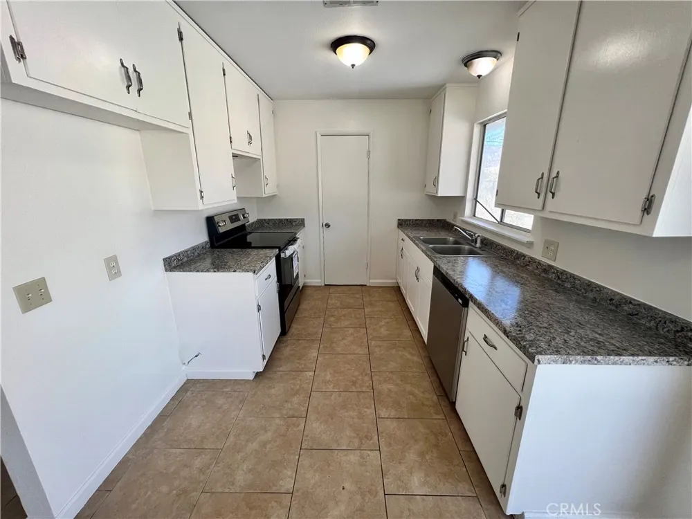 5884 Bagley Avenue 29 Palms, CA 92277