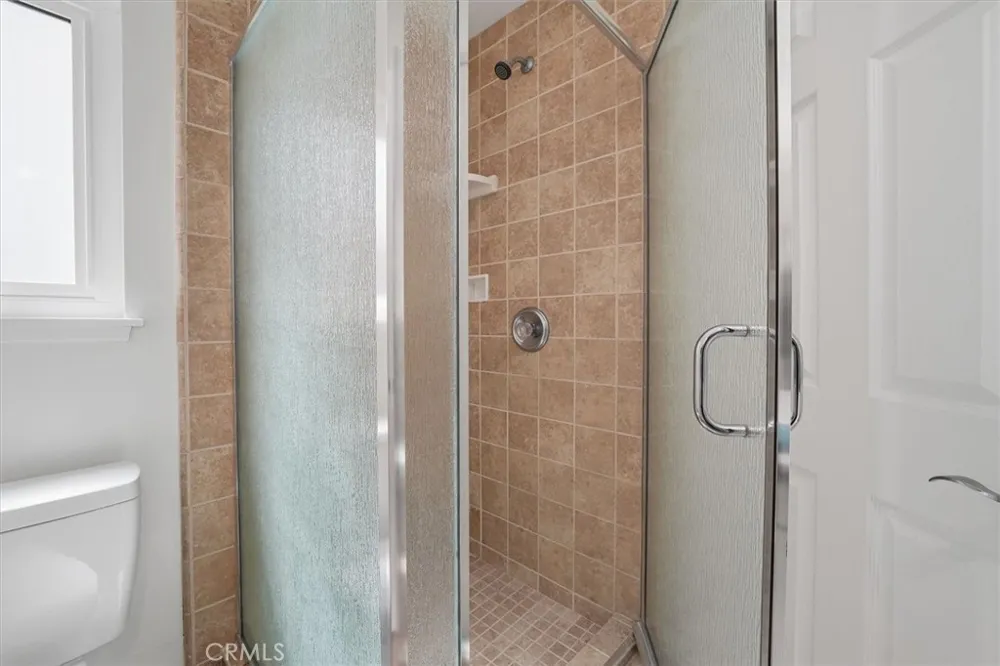 27912 Newbird Drive Saugus, CA 91350