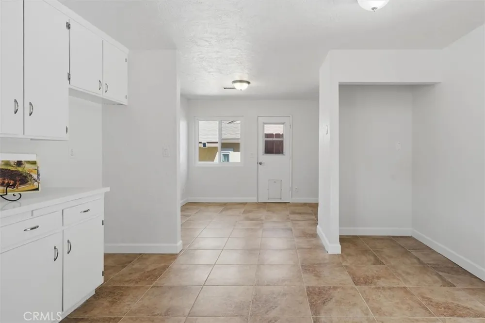 27912 Newbird Drive Saugus, CA 91350