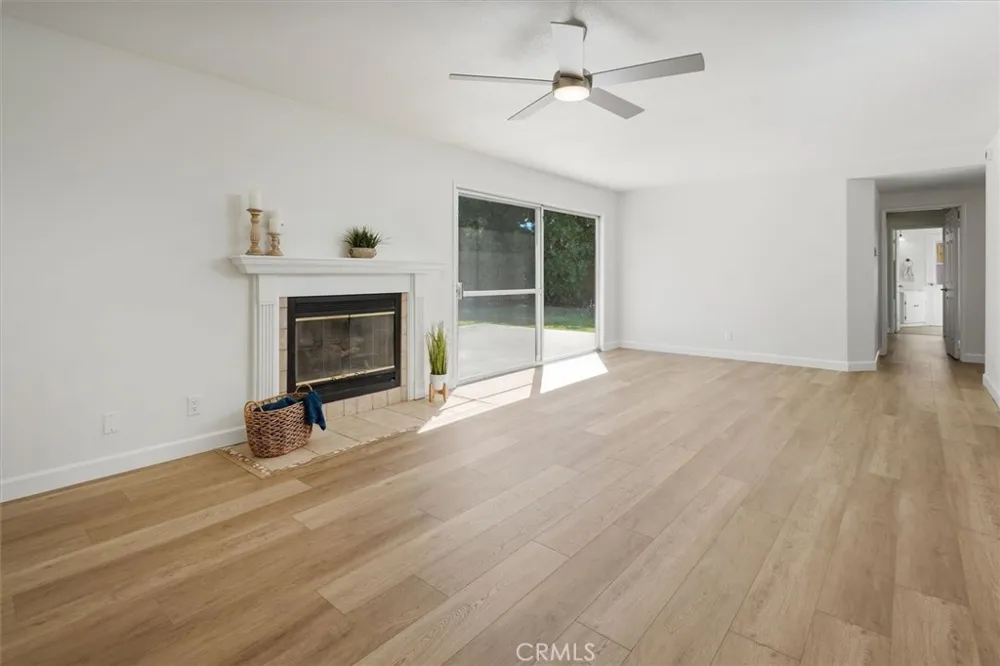 27912 Newbird Drive Saugus, CA 91350