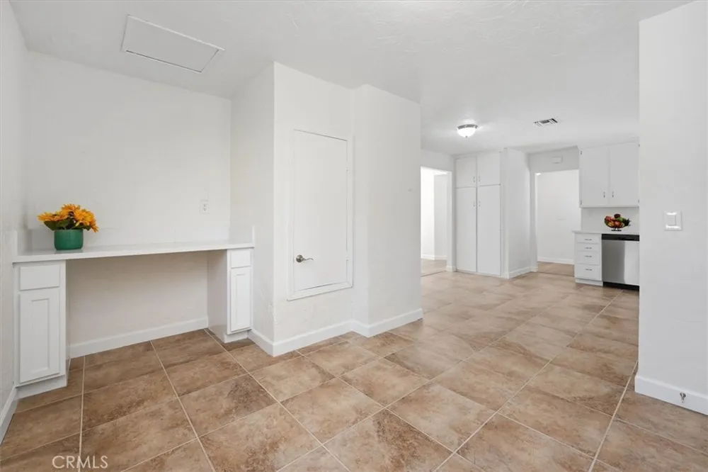 27912 Newbird Drive Saugus, CA 91350