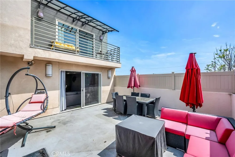 16539 Vine Terrace Van Nuys, CA 91406