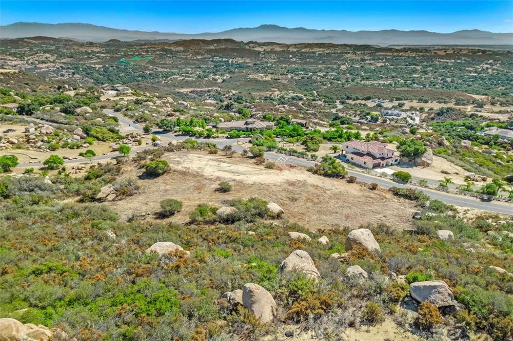 Hacienda Dr. Murrieta, CA 92562