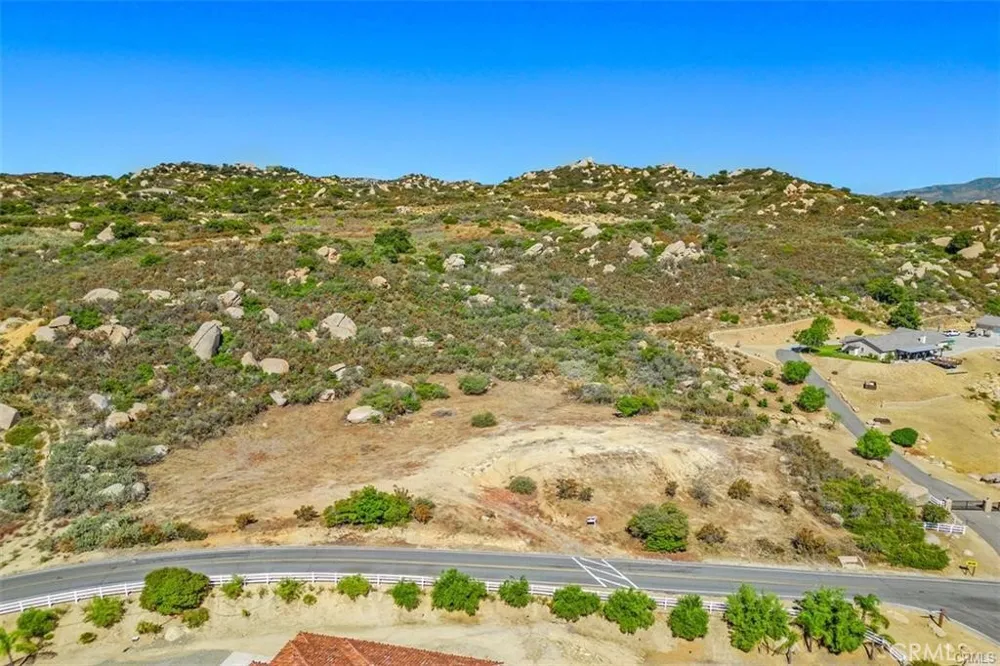 Hacienda Dr. Murrieta, CA 92562