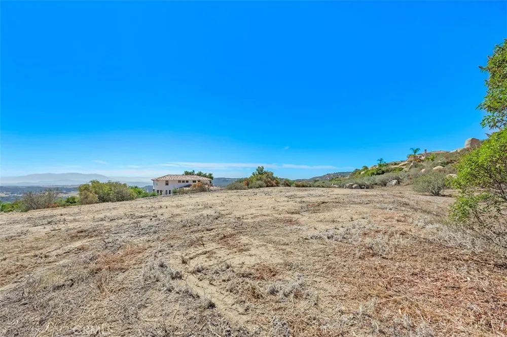 Hacienda Dr. Murrieta, CA 92562