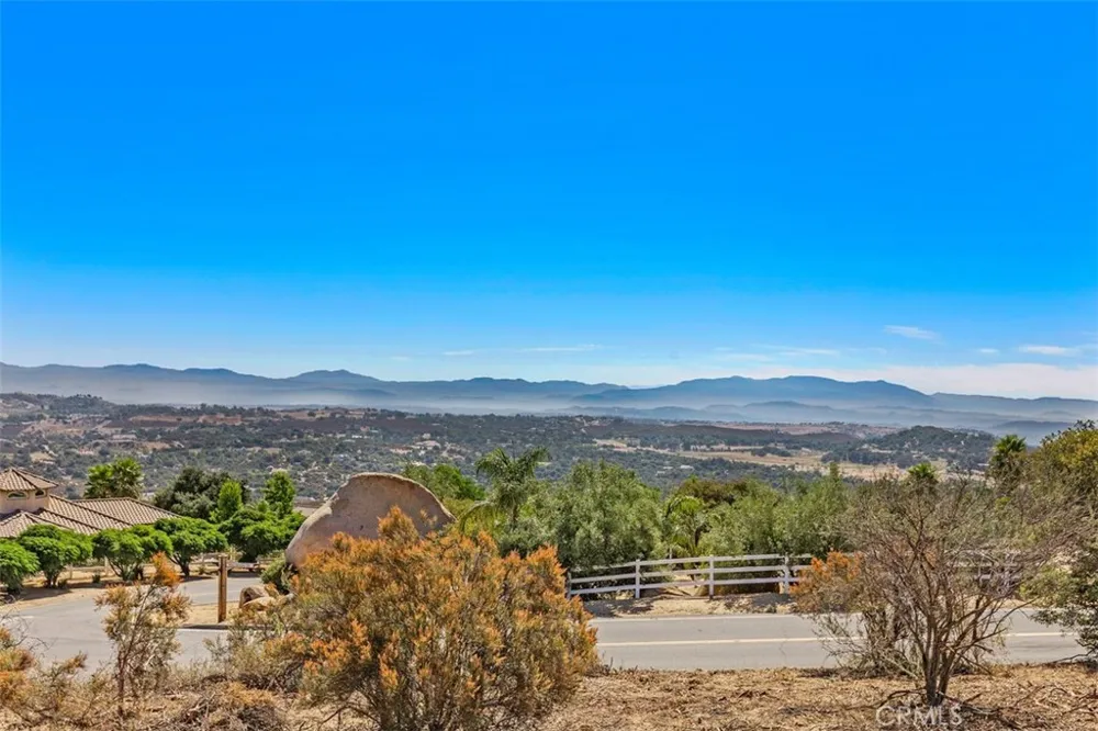 Hacienda Dr. Murrieta, CA 92562
