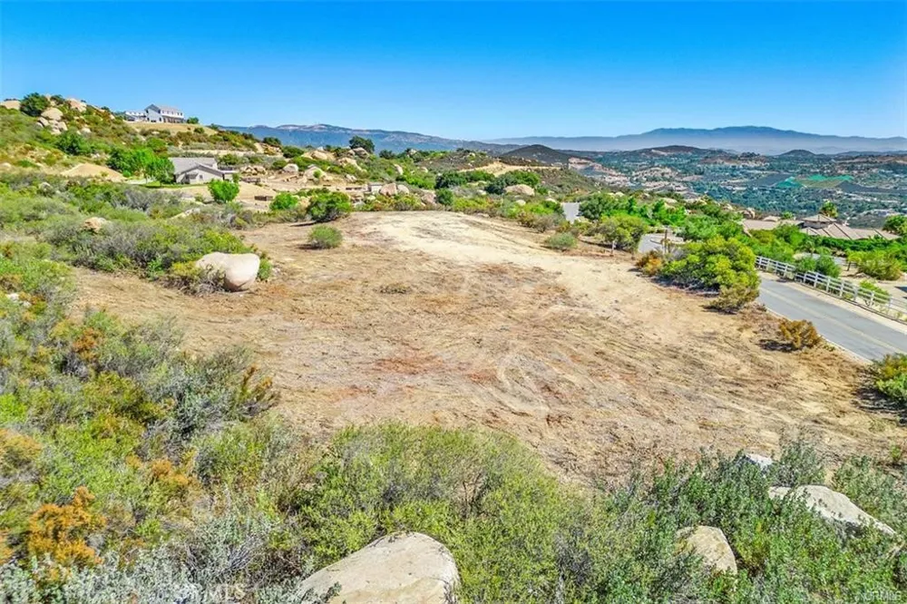 Hacienda Dr. Murrieta, CA 92562