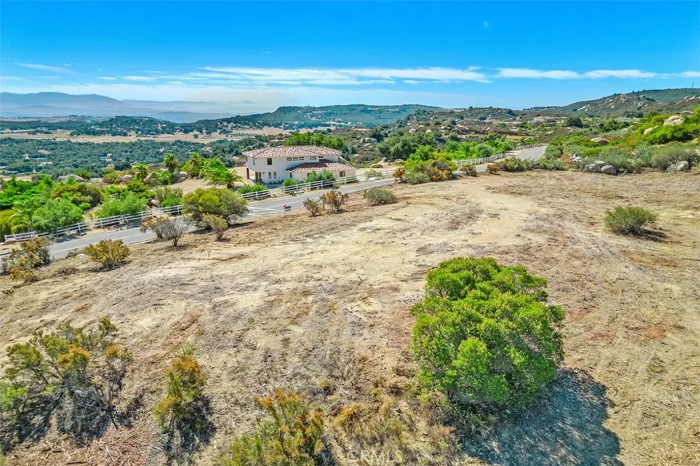 Hacienda Dr. Murrieta, CA 92562