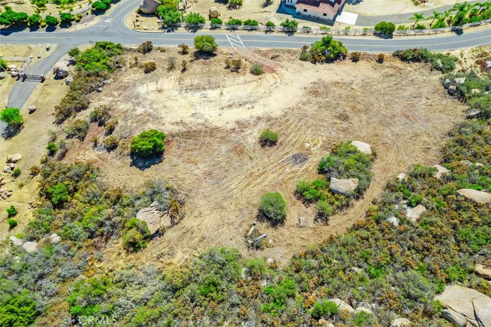 Hacienda Dr. Murrieta, CA 92562