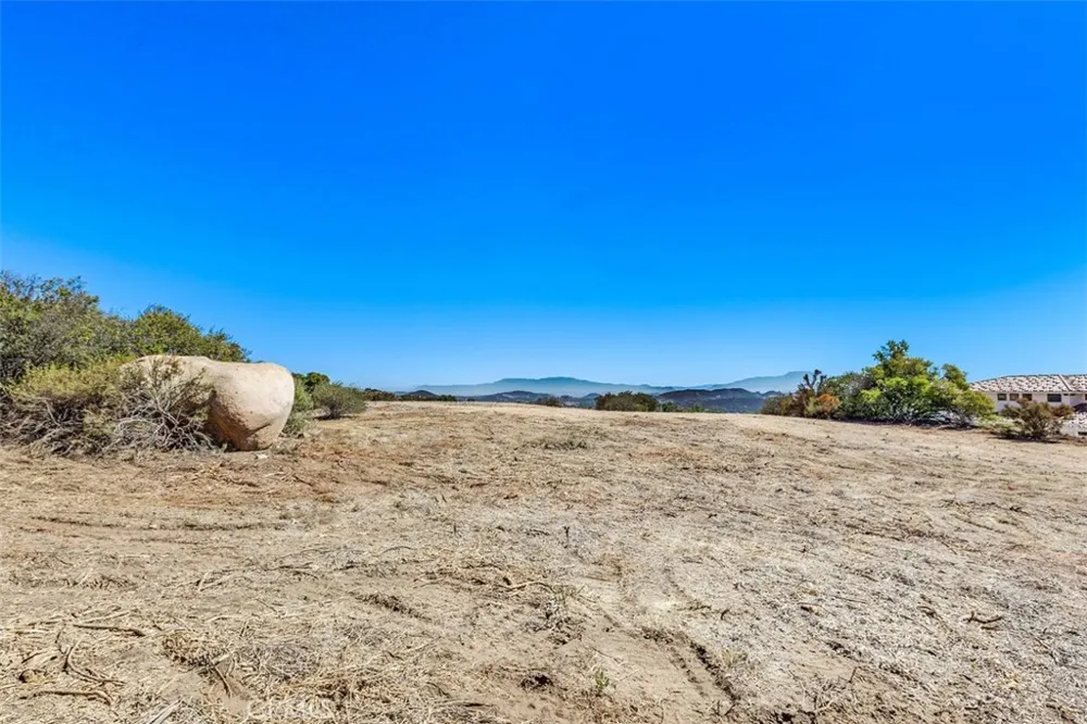Hacienda Dr. Murrieta, CA 92562