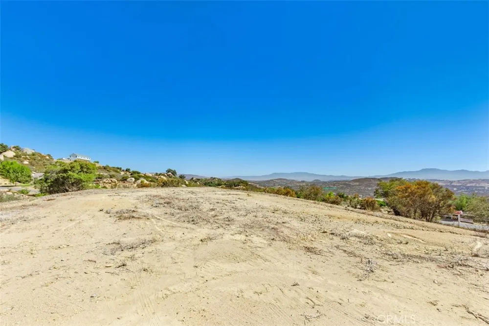 Hacienda Dr. Murrieta, CA 92562