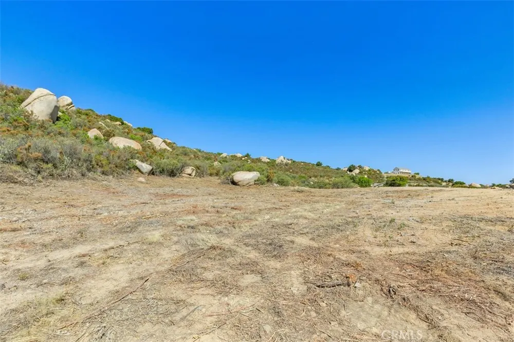 Hacienda Dr. Murrieta, CA 92562