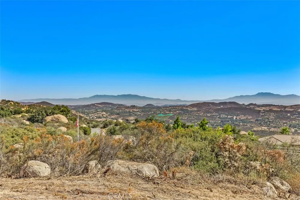 Hacienda Dr. Murrieta, CA 92562