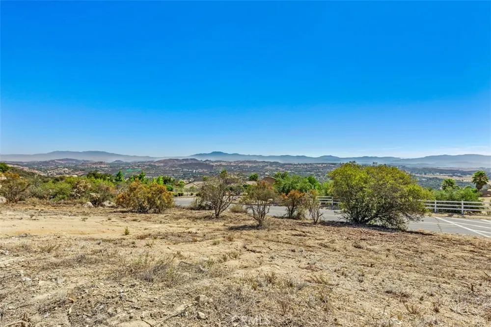 Hacienda Dr. Murrieta, CA 92562