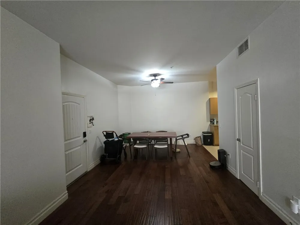 917 S New Hampshire #301 Los Angeles, CA 90006