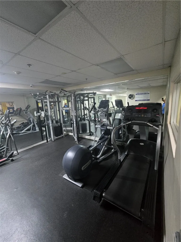 917 S New Hampshire #301 Los Angeles, CA 90006