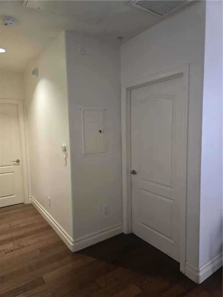 917 S New Hampshire #301 Los Angeles, CA 90006