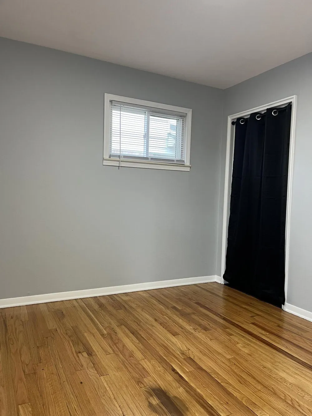 25454 Pattow Street Roseville, MI 48066