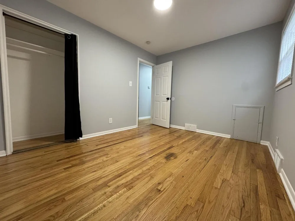 25454 Pattow Street Roseville, MI 48066
