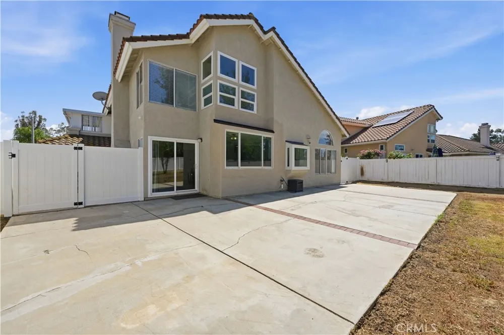42018 Avenida Vista Ladera Temecula, CA 92591