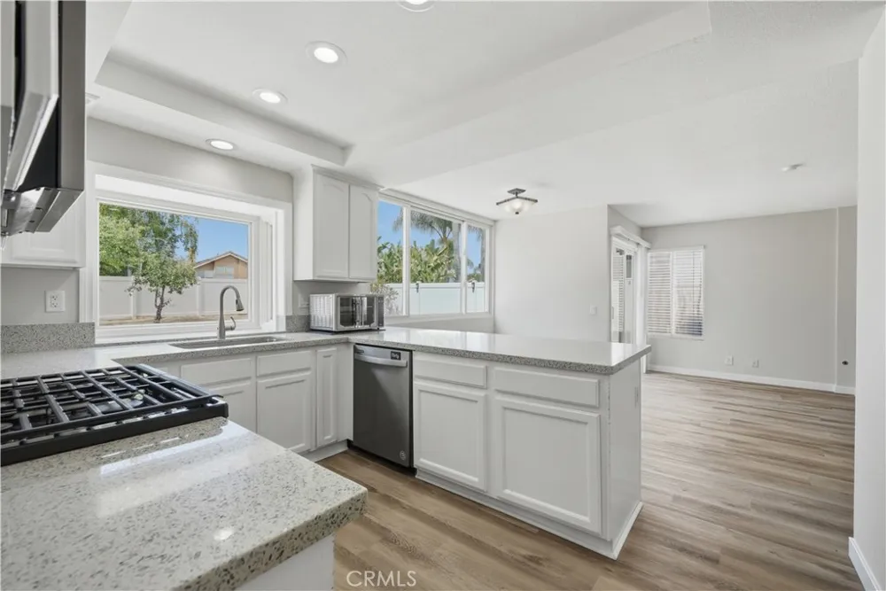 42018 Avenida Vista Ladera Temecula, CA 92591