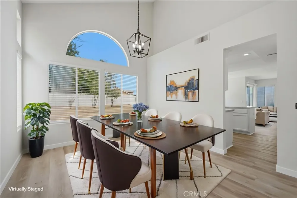 42018 Avenida Vista Ladera Temecula, CA 92591