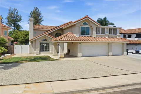 42018 Avenida Vista Ladera