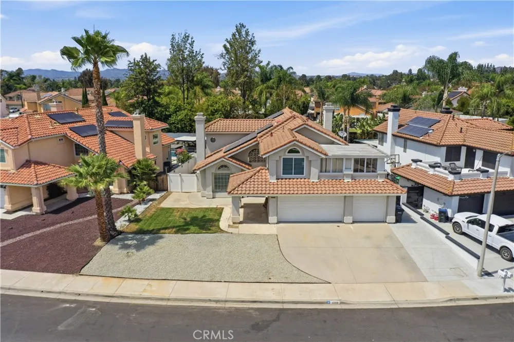 42018 Avenida Vista Ladera Temecula, CA 92591