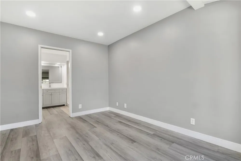 18234 Sugarman Street Tarzana, CA 91356