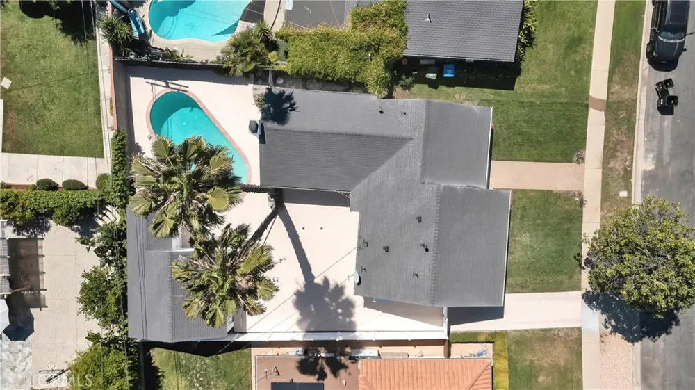 18234 Sugarman Street Tarzana, CA 91356