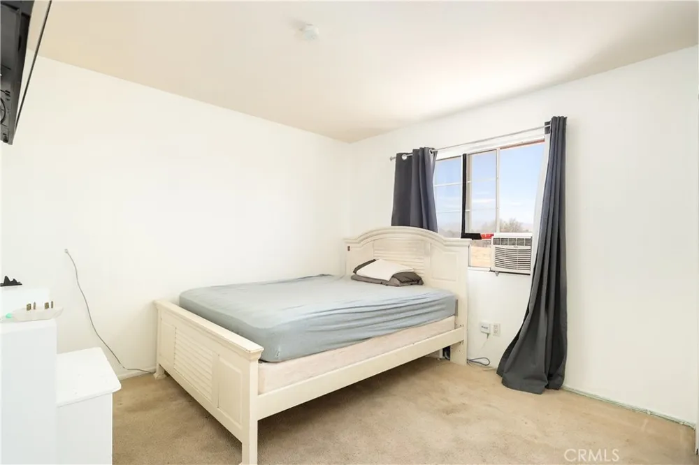 38605 Bitter Root Palmdale, CA 93550