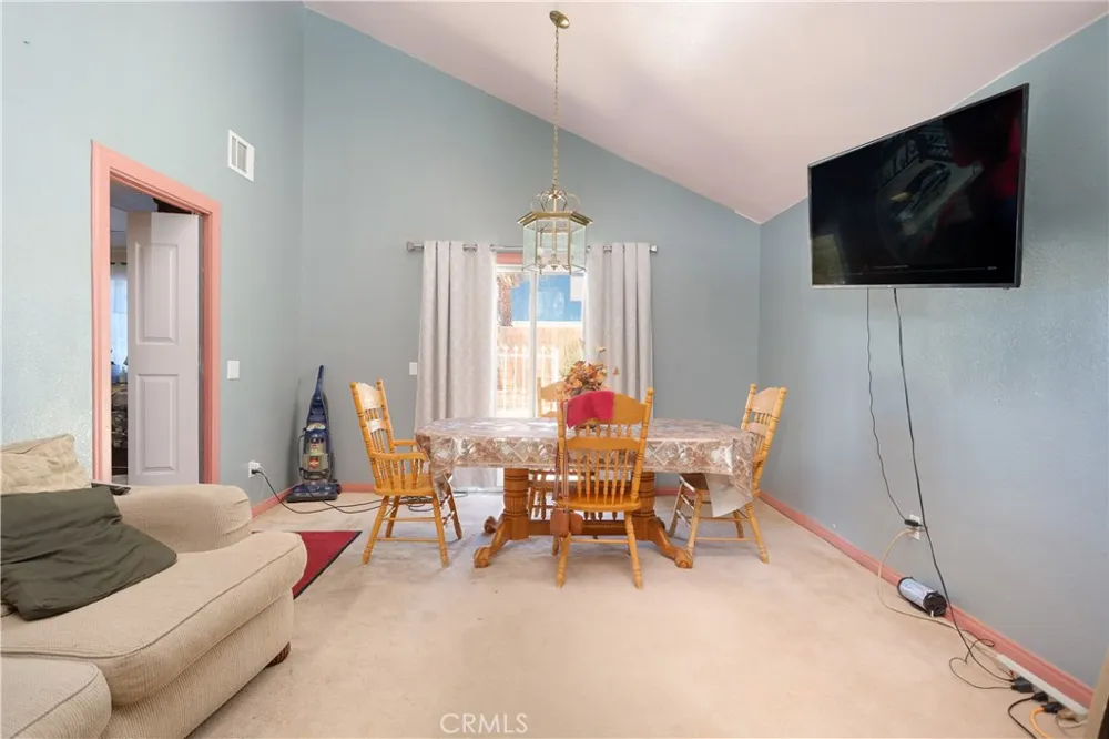 38605 Bitter Root Palmdale, CA 93550
