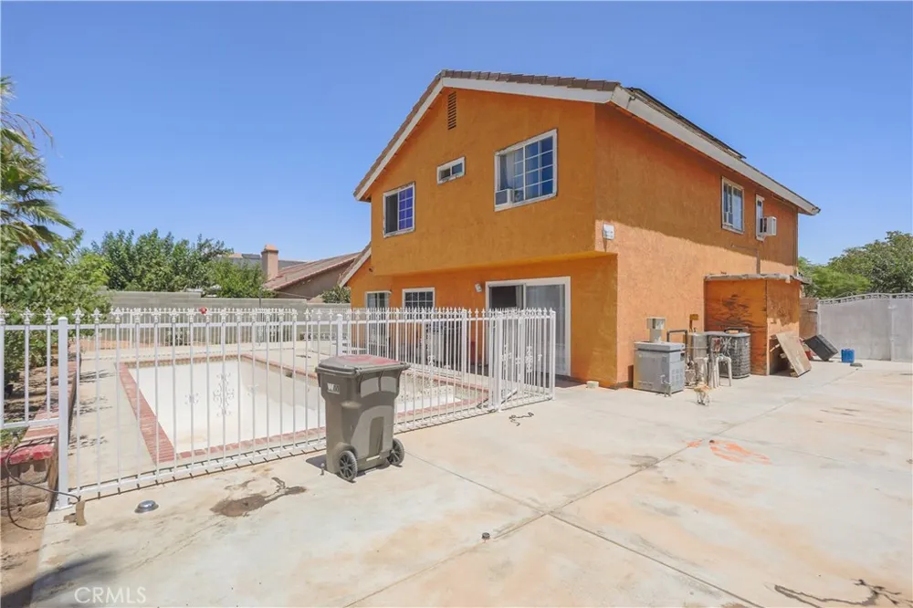 38605 Bitter Root Palmdale, CA 93550