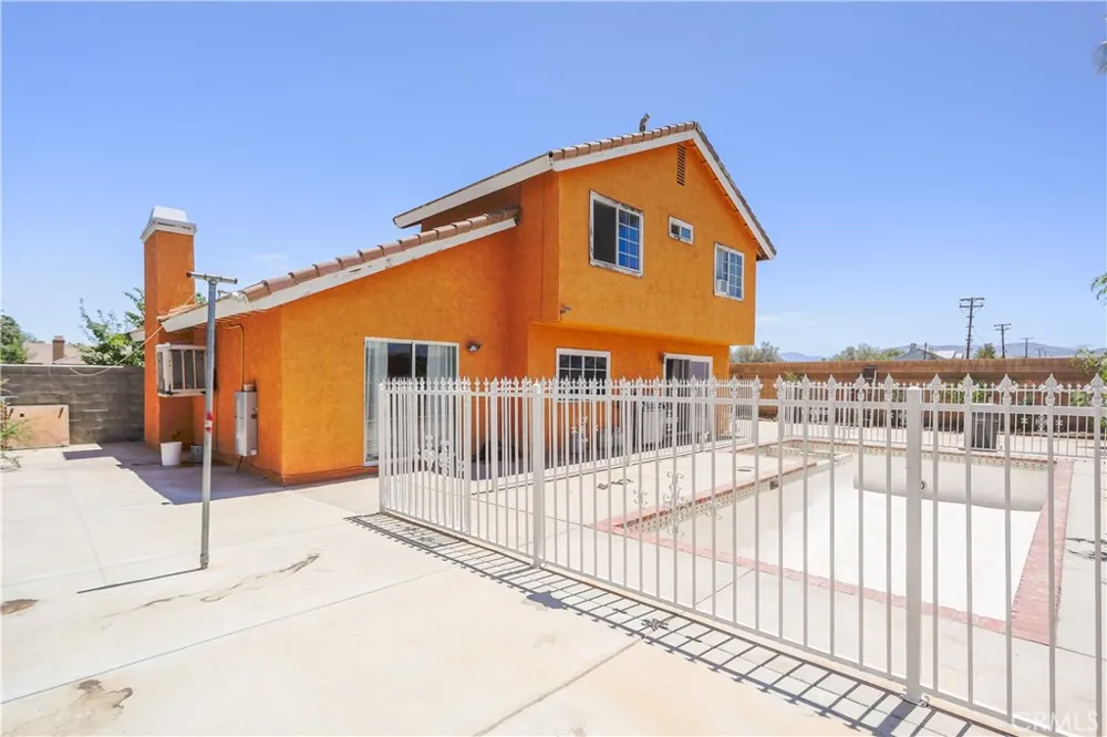 38605 Bitter Root Palmdale, CA 93550