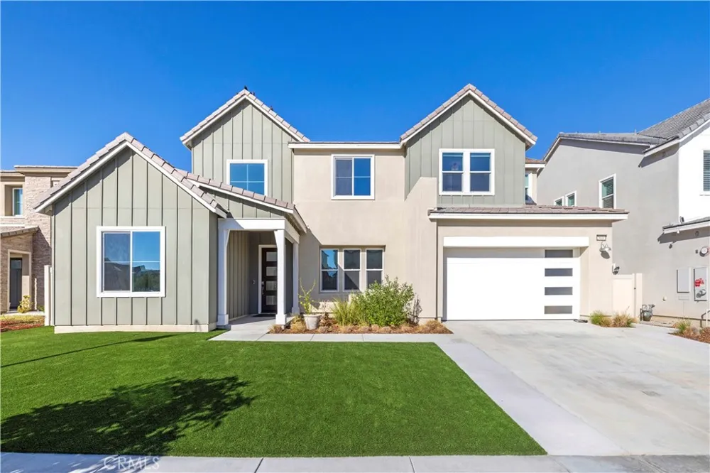 28683 Windbreak Saugus, CA 91350